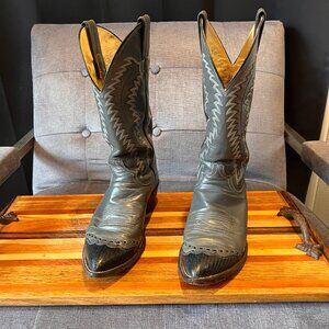 Men's size 7.5 Justin Cowboy Boots  gray with black trim